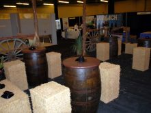 Barrels & Hay Bales
